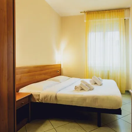 Ideale * בולוניה