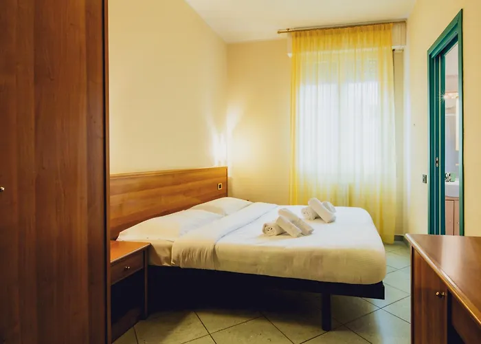 Ideale * בולוניה